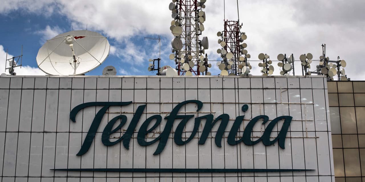 Telefónica respalda el objetivo de dividendos al generar ingresos por $10.080 millones