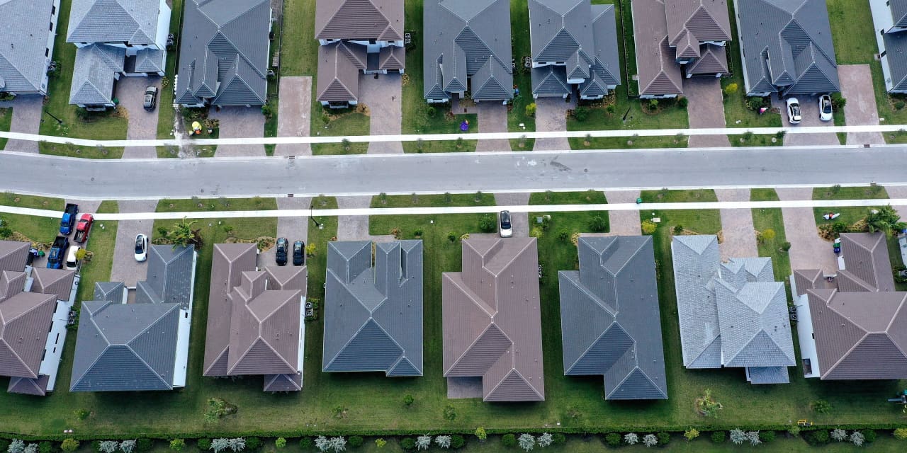 The housing market is ‘thawing’ from a ‘monthslong freeze,’ Freddie