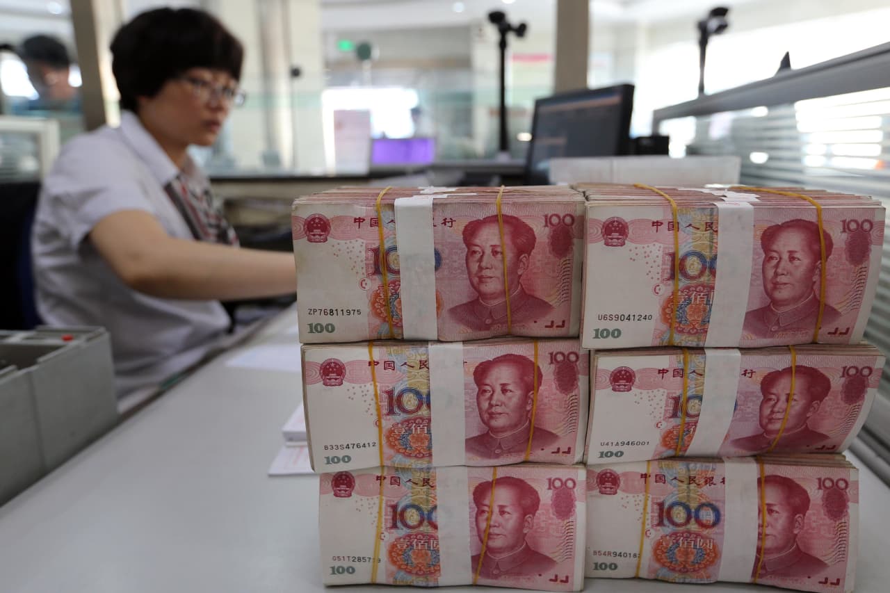 Sliding yen stirs fear of China yuan devaluation that could rock global markets
