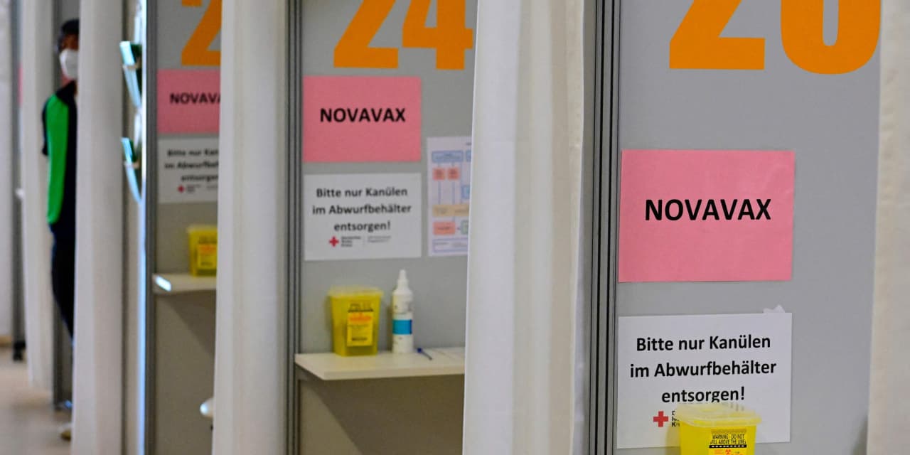 Novavax inventory rallies, whilst firm presents a dimmer gross sales forecast for vaccines