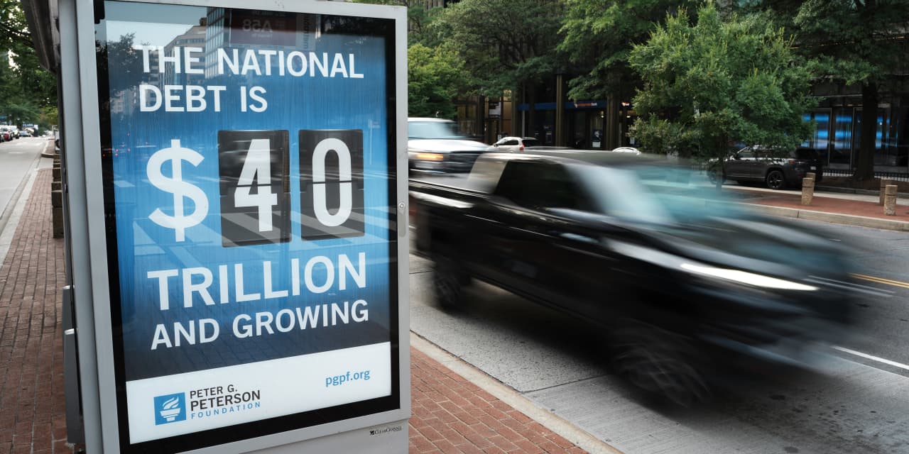 The U.S. budget deficit just hit almost $2 trillion — and Washington isn’t ...