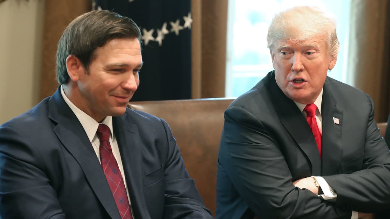 Trump vs. DeSantis: Midterm election results shake up the Republican