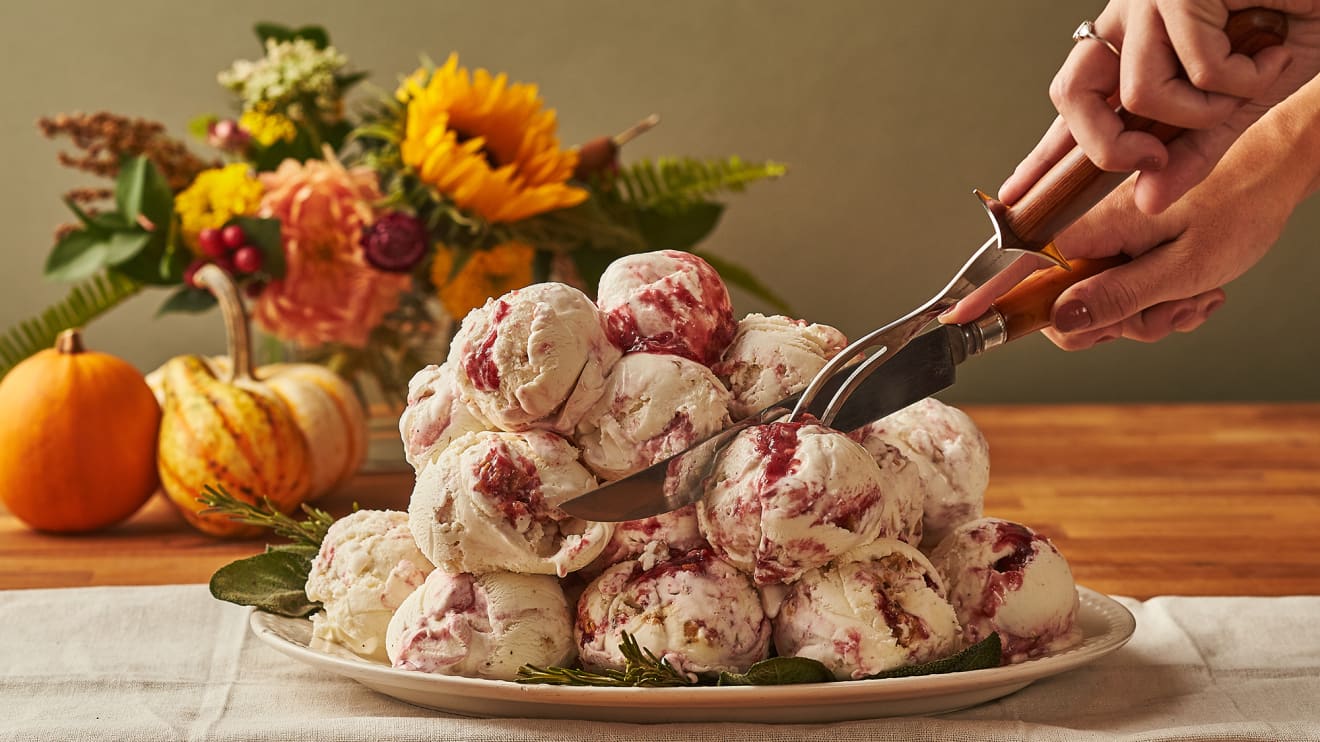 Thanksgiving pizza, turkey ice cream, gravyflavored soda shake up