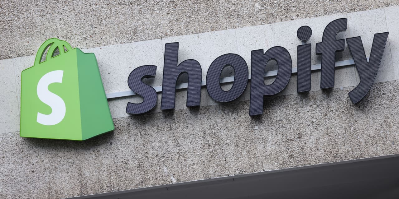Shopify, 성장 궤도에 대한 '의구심을 없애며' 연중 최고의 주가 상승 기록 대표 이미지
