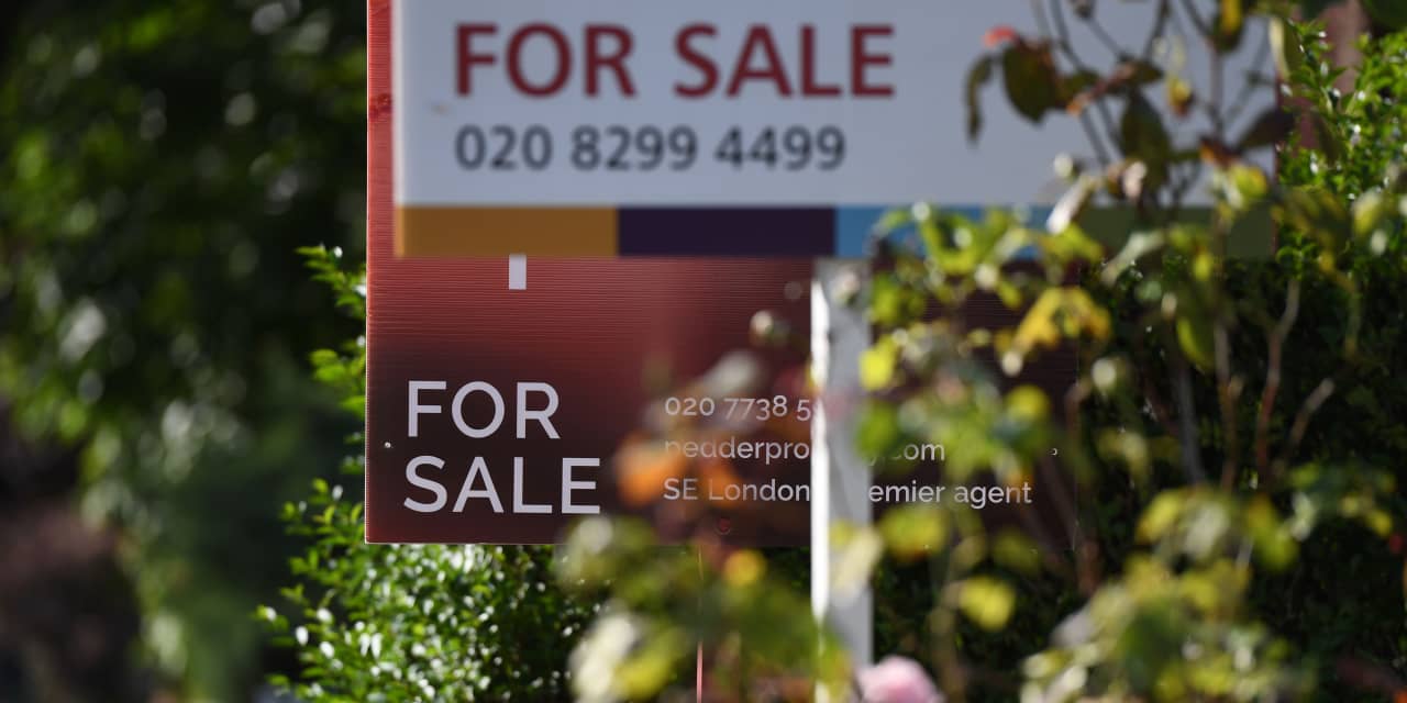 #: U.K. house prices slump in November, falling by the most since the pandemic