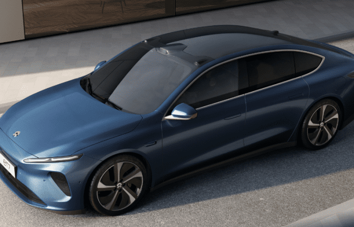 Nio EV deliveries rise 30% to a record in November, XPeng's tumbles 63% ...
