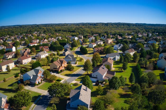 First-time home buyers pounce as 30-year FHA loan rate dives below 7% ...