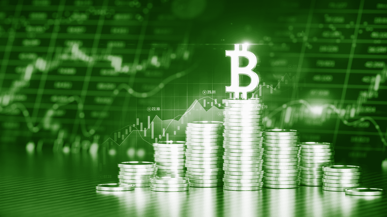 Crypto, the dollar, stocks and credit are telling the Fed it needs to cut,  popular strategist says - MarketWatch