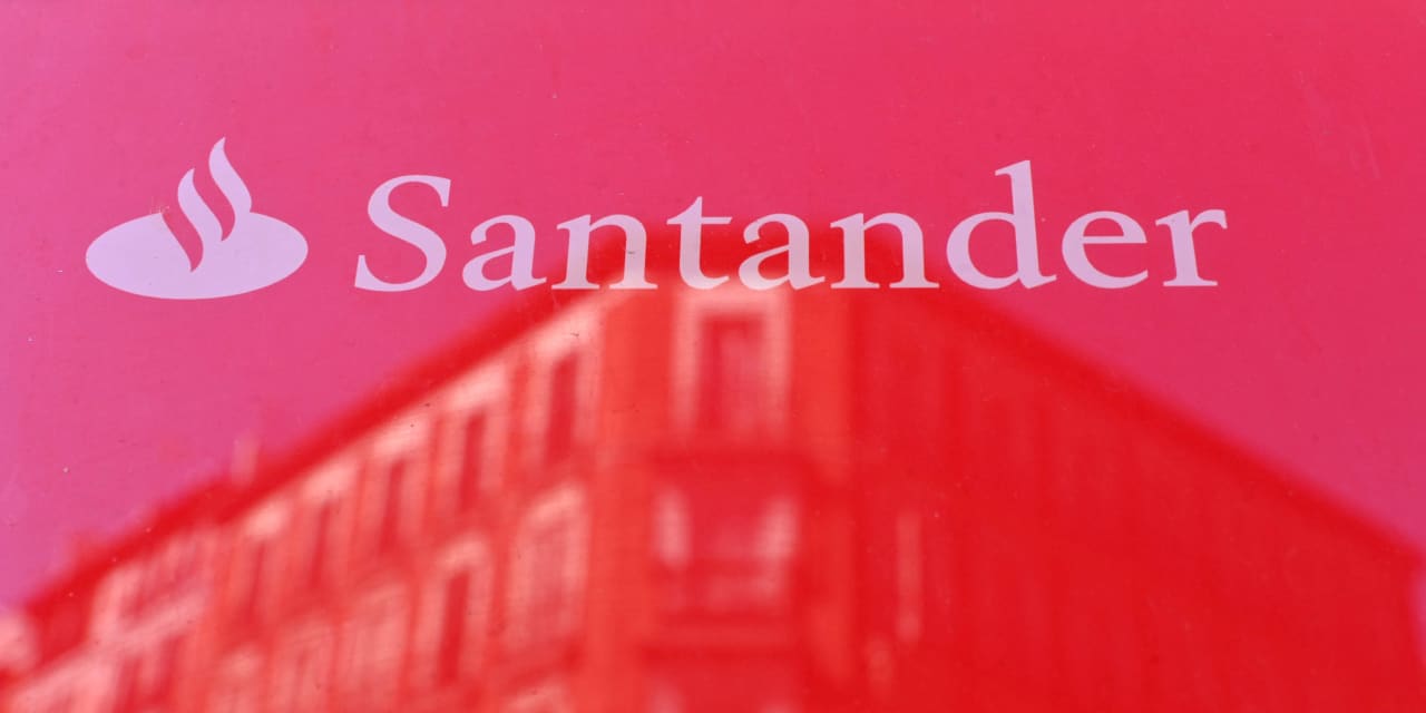 #Dow Jones Newswires: Santander to raise payout policy to 50% from 40% in next three years