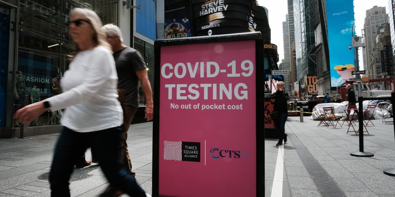 Omicron subvariants are now dominant in the U.S. as COVID cases tick up and New York City becomes a hot spot