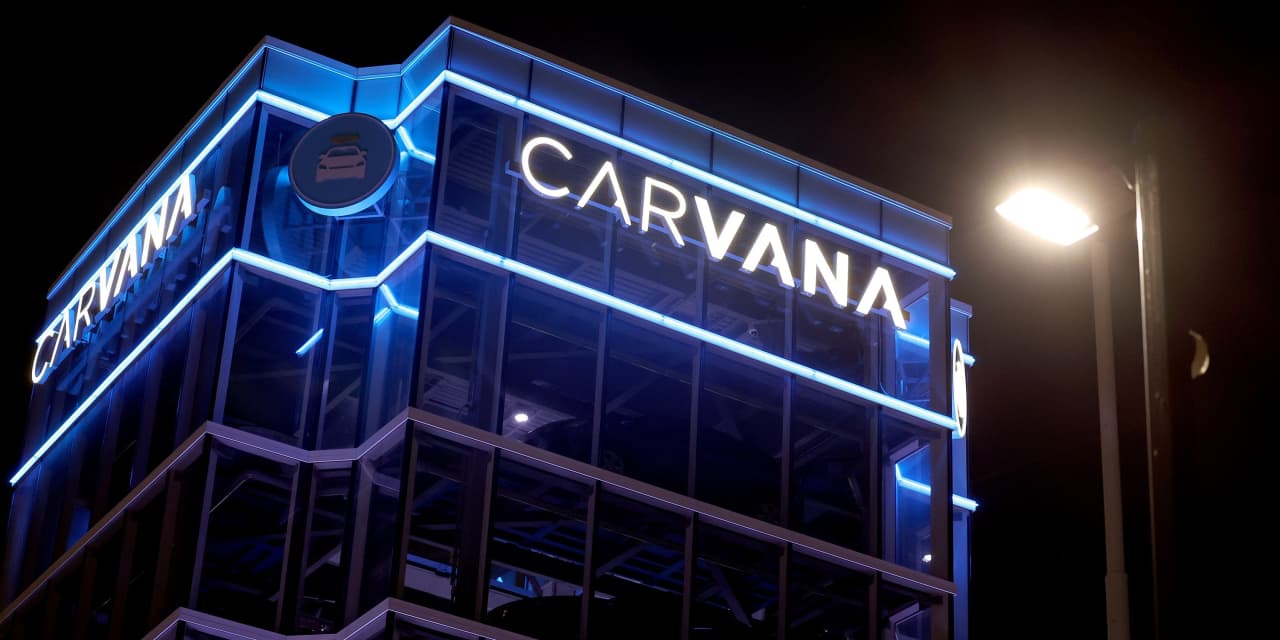 Carvana seeks to reset after 2022 losses, plans $1 billion in cost reductions