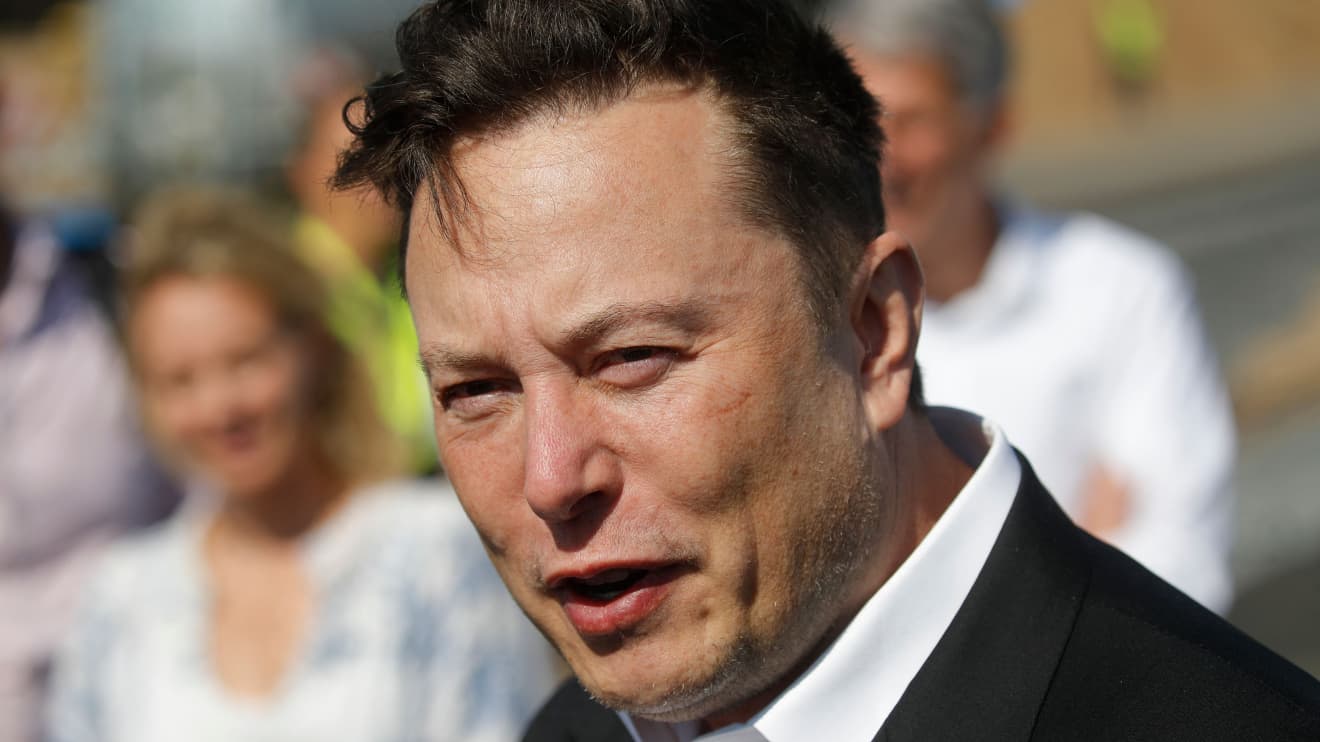 #: Elon Musk just sold $3.6 billion more in Tesla stock as Twitter turmoil continues