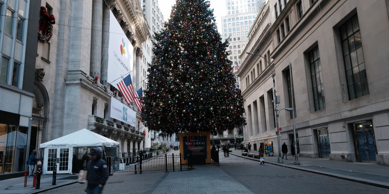 S&P 500 ends sharply down Friday as stocks suffer first backtoback