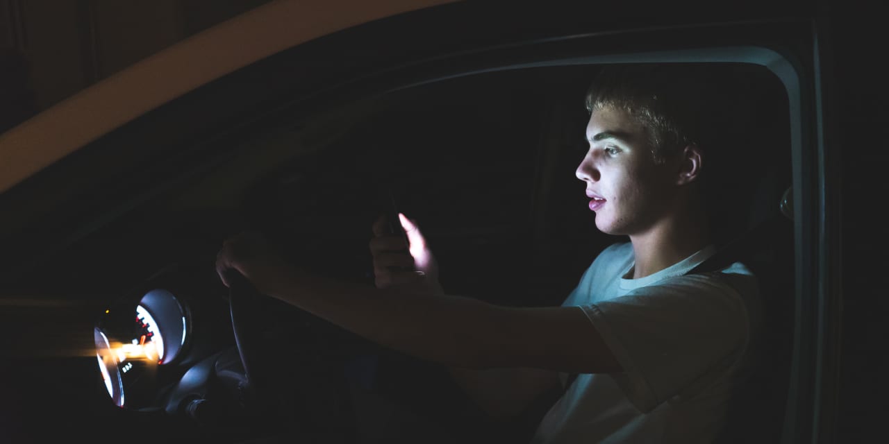 Sabemos que enviar mensajes de texto mientras se conduce es peligroso;  Mucha gente admite hacerlo de todos modos