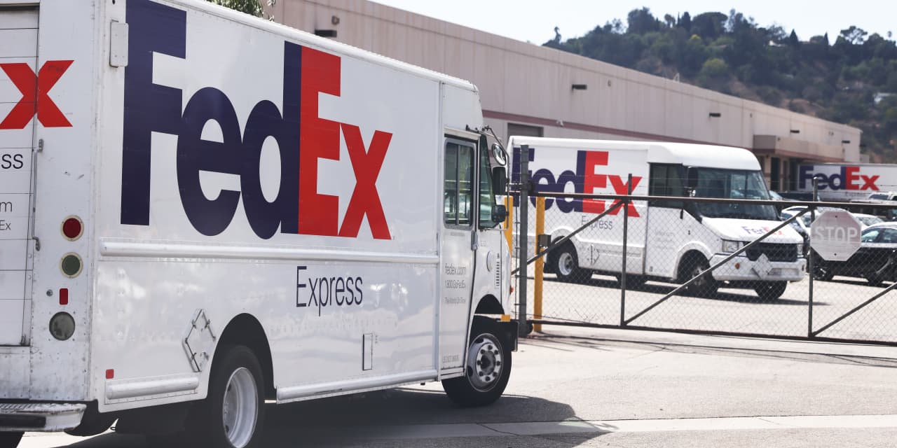#Earnings Results: FedEx’s package volumes keep falling, but it’s still getting more money out of each delivery