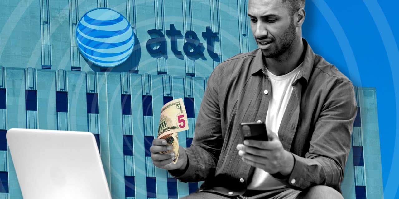 Los usuarios de AT&T consideran que el crédito de $5 por tiempo de inactividad es “una broma”.  Legalmente hablando, no se les debe nada.