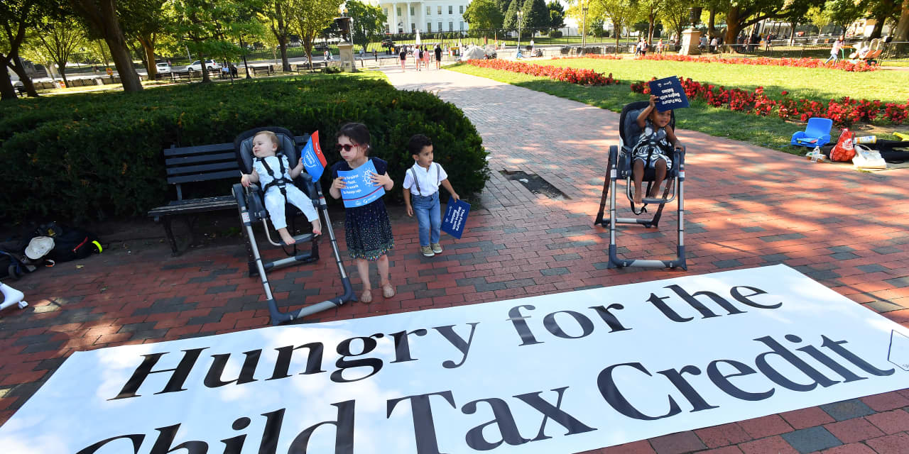 New York Expands Child Tax Credit to $1,000 in 2025 Budget