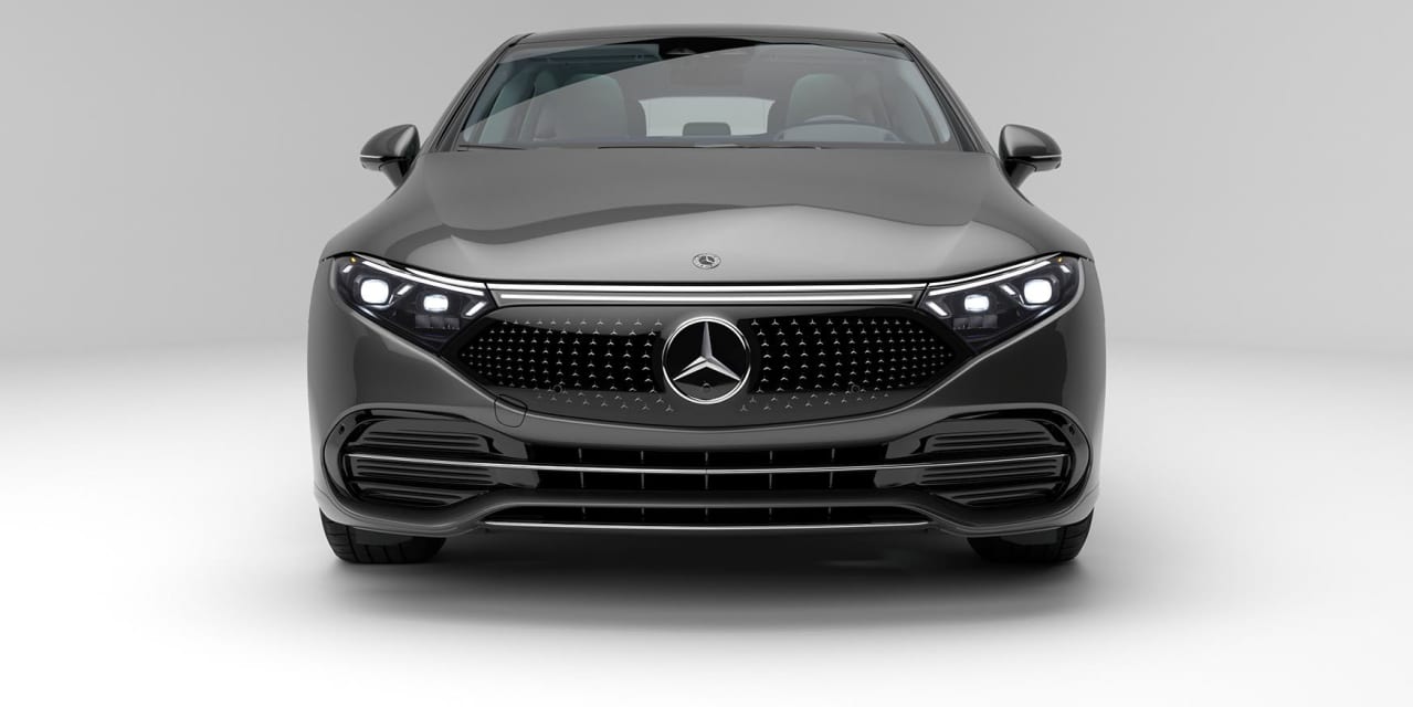 The 2023 Mercedes-Benz EQS sedan: A luxurious and high-tech EV