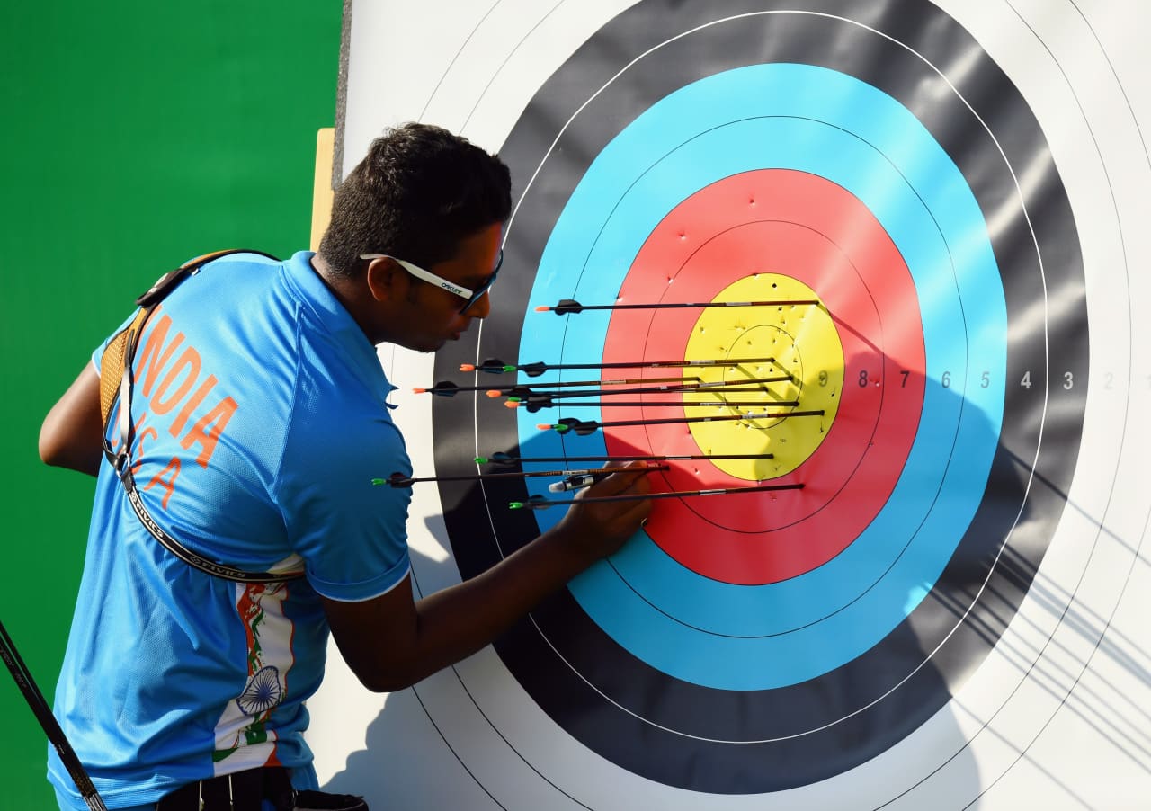 Wall Street targets for S&P 500 next year huddled in narrow range as Barclays hikes view