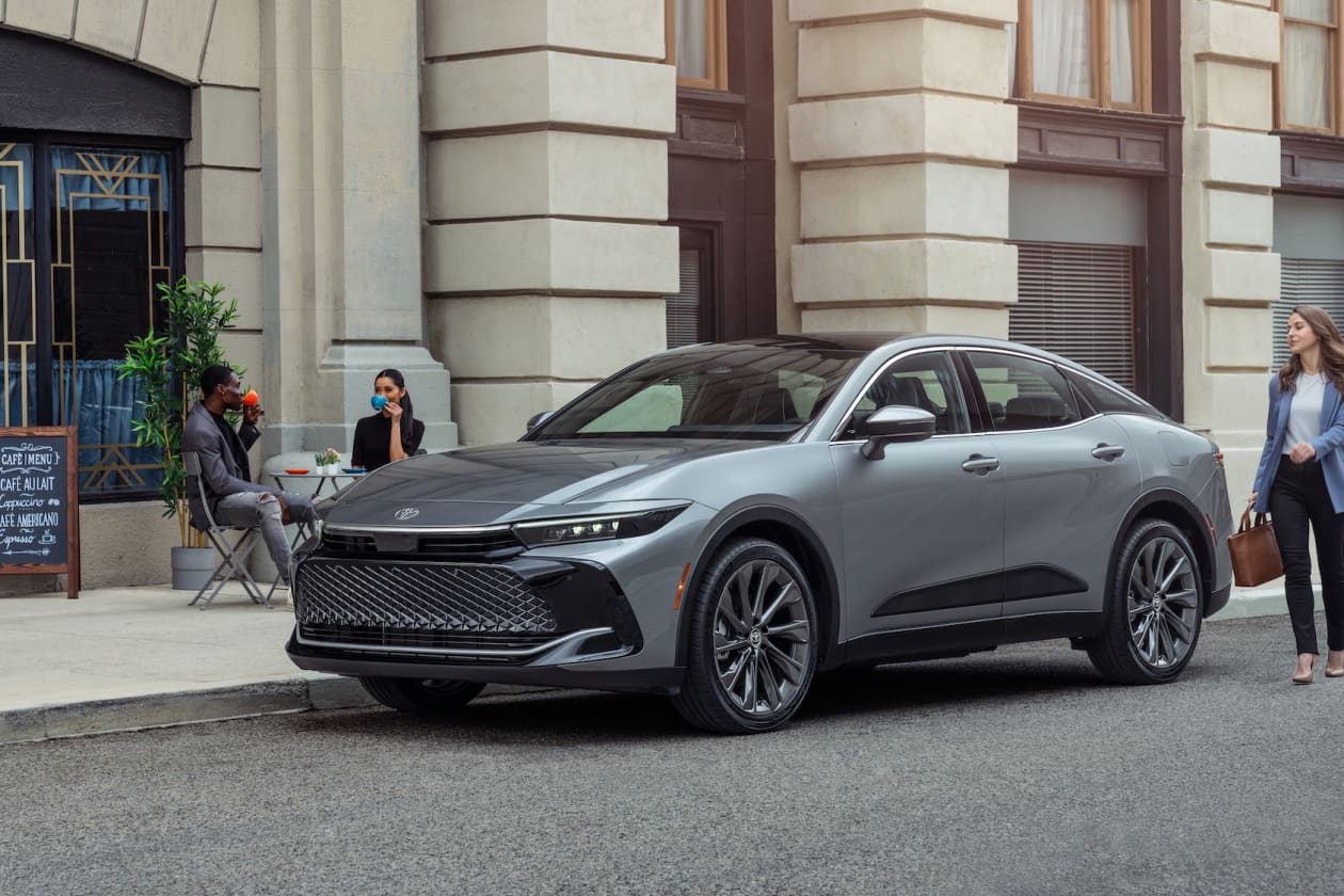 The 2024 Toyota Crown: The full-size sedan is unlike any that have come  before it - MarketWatch