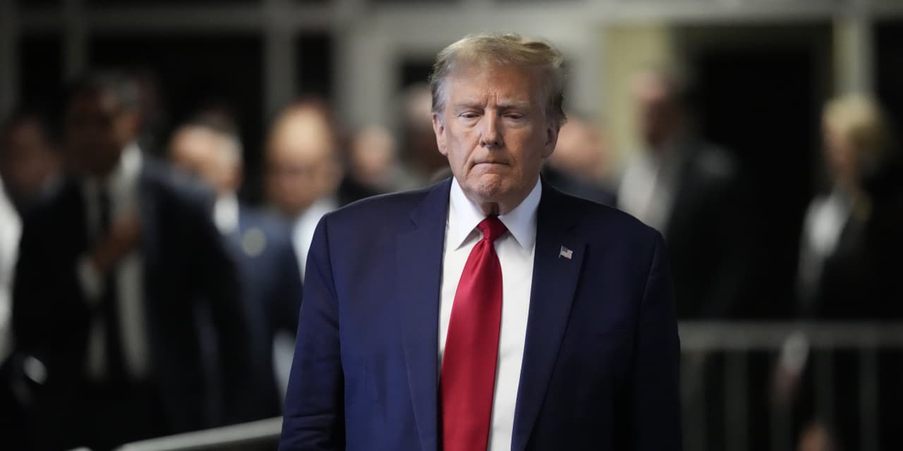 Manhattan D.A. seeks gag order for Trump ahead of criminal hush-money trial - Vimarsana News