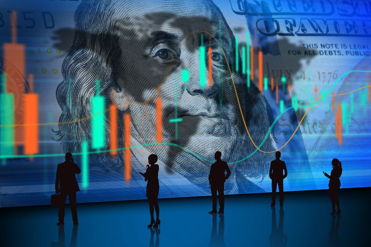 Corporate insiders’ stock-market moves don’t match the headlines. Here’s what they’re seeing.