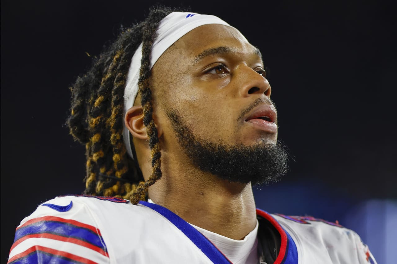 Damar Hamlin 'fully cleared' to play after suffering cardiac arrest, Bills  say - MarketWatch