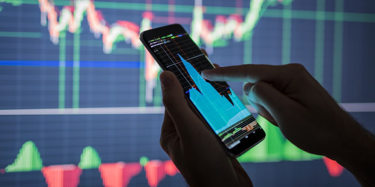 7 stocks expecting a post-earnings jolt — including Applied Materials and Cisco Systems