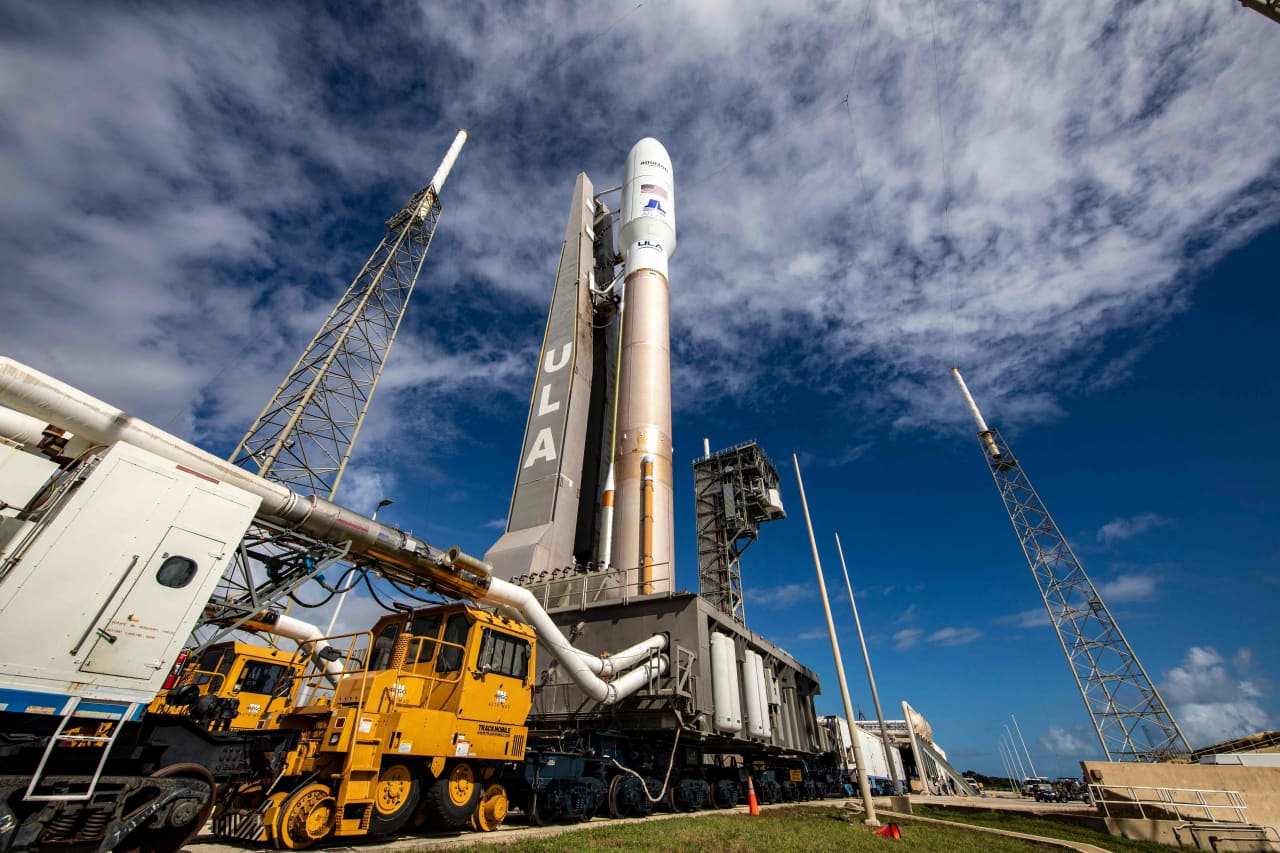 Amazon’s broadband satellite constellation could be a $1.5 billion drag on its results: analyst