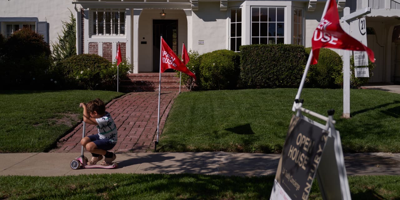 House prices are outpacing wage gains, adding to U.S. homebuyers' woes - Vimarsana News
