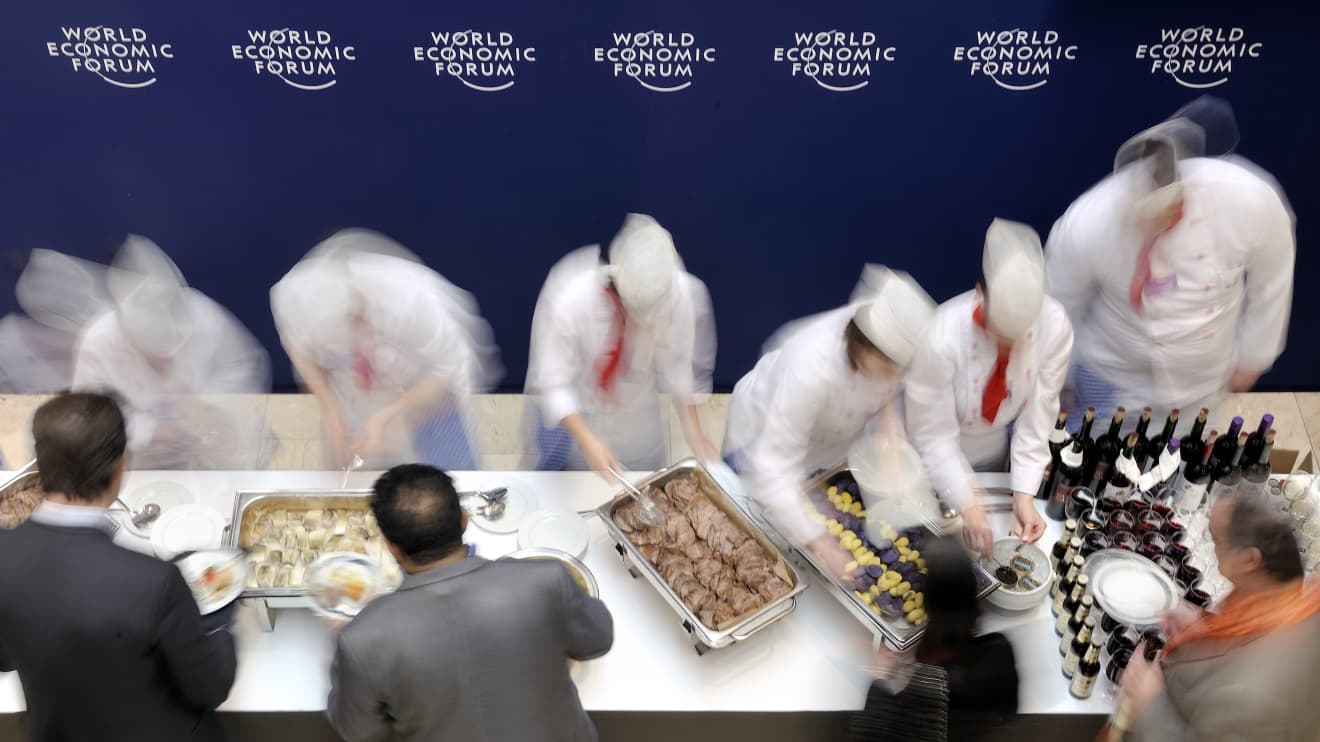 gnews-the-sky-high-cost-of-attending-davos-43-hot-dogs-60-salad