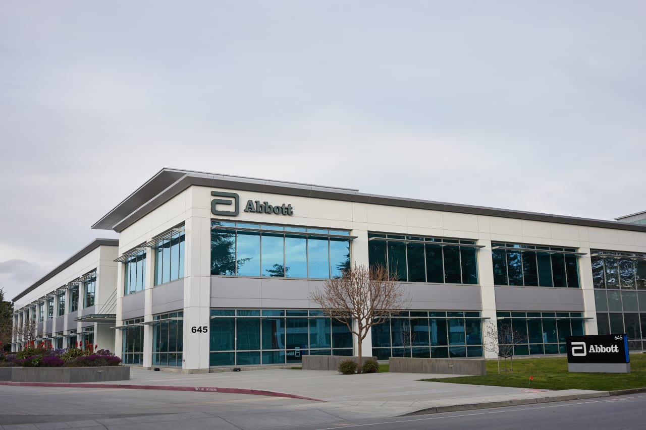Abbott Labs’ first-quarter results top estimates amid strong medical-device sales