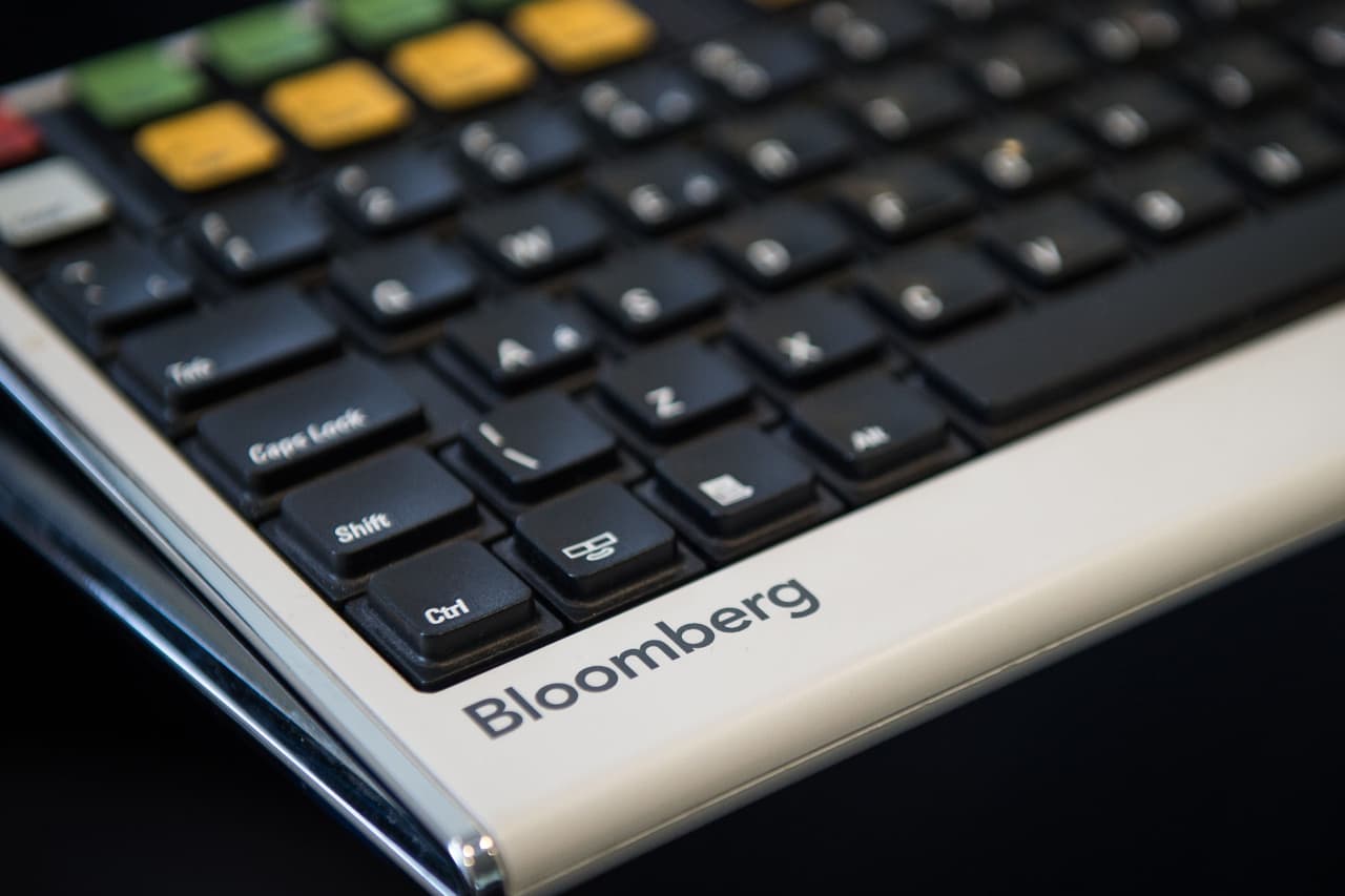 Unexplained Bloomberg terminal outage curbed trading, delayed bond auction  - MarketWatch