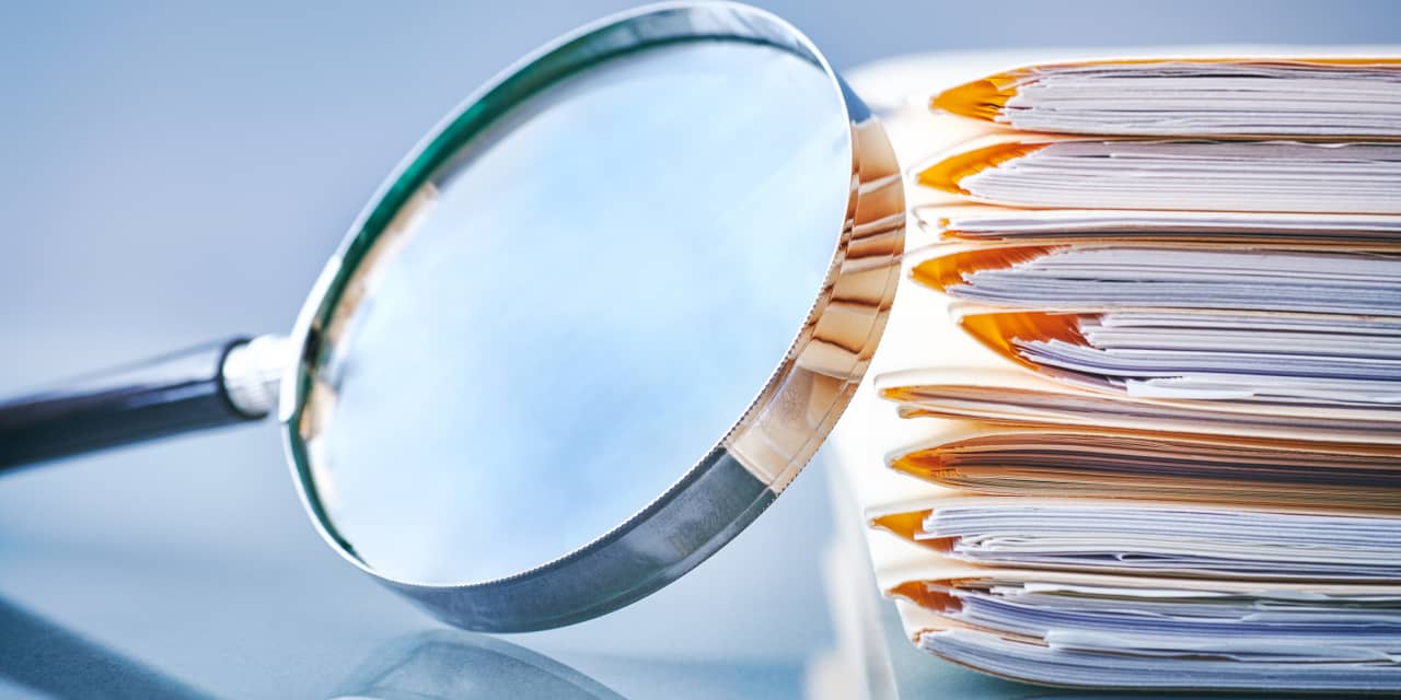 Who should handle your estate plan: Your lawyer or your financial adviser?