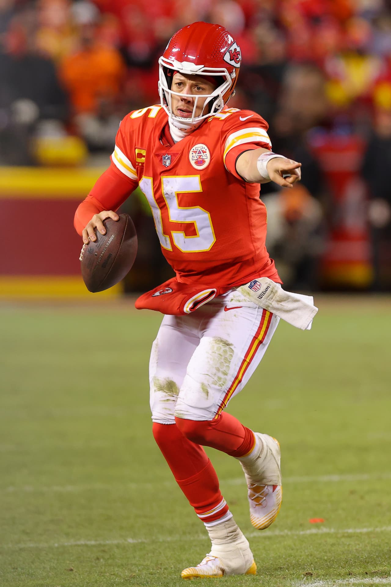 Super Bowl LVII: Patrick Mahomes makes a splash with his outfit as