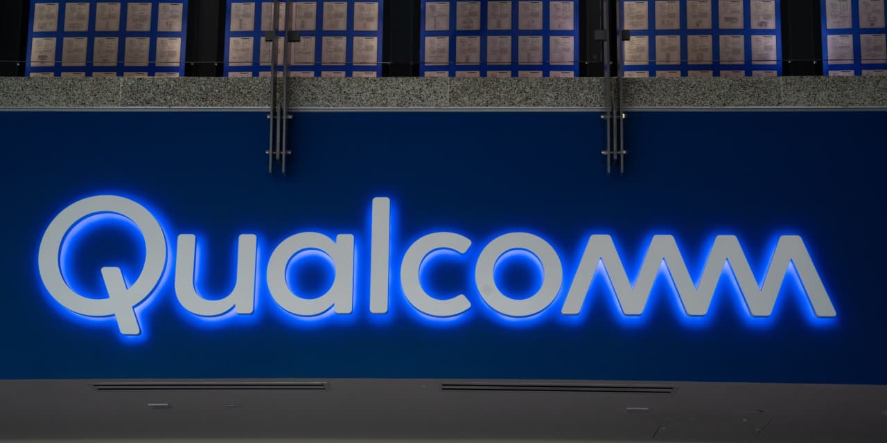 Las acciones de Qualcomm suben después de una modesta caída de ganancias