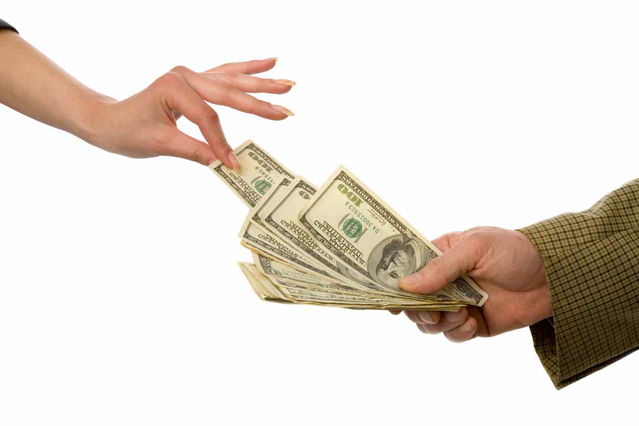 IRS rules now say 401(k) catchups for high earners have to be in a Roth. Is it still worth it? 