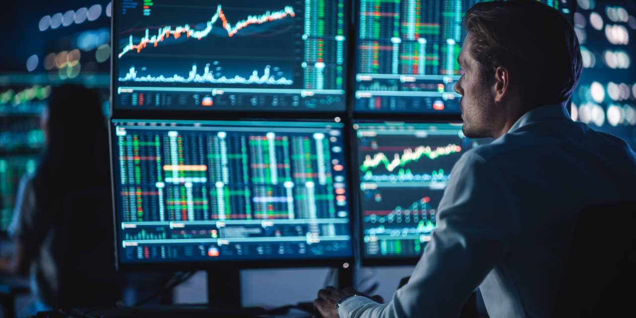 marketwatch.com - Jules Rimmer - It's been a painful month for hedge funds. To turn it around, they are shorting U.S. stocks.