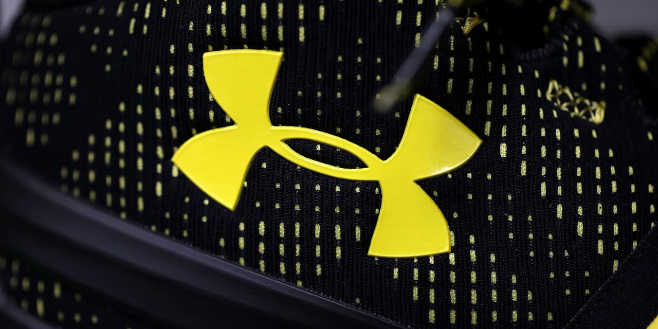 Under Armour Market Share Falling Off Cliff, Risks Losing to New