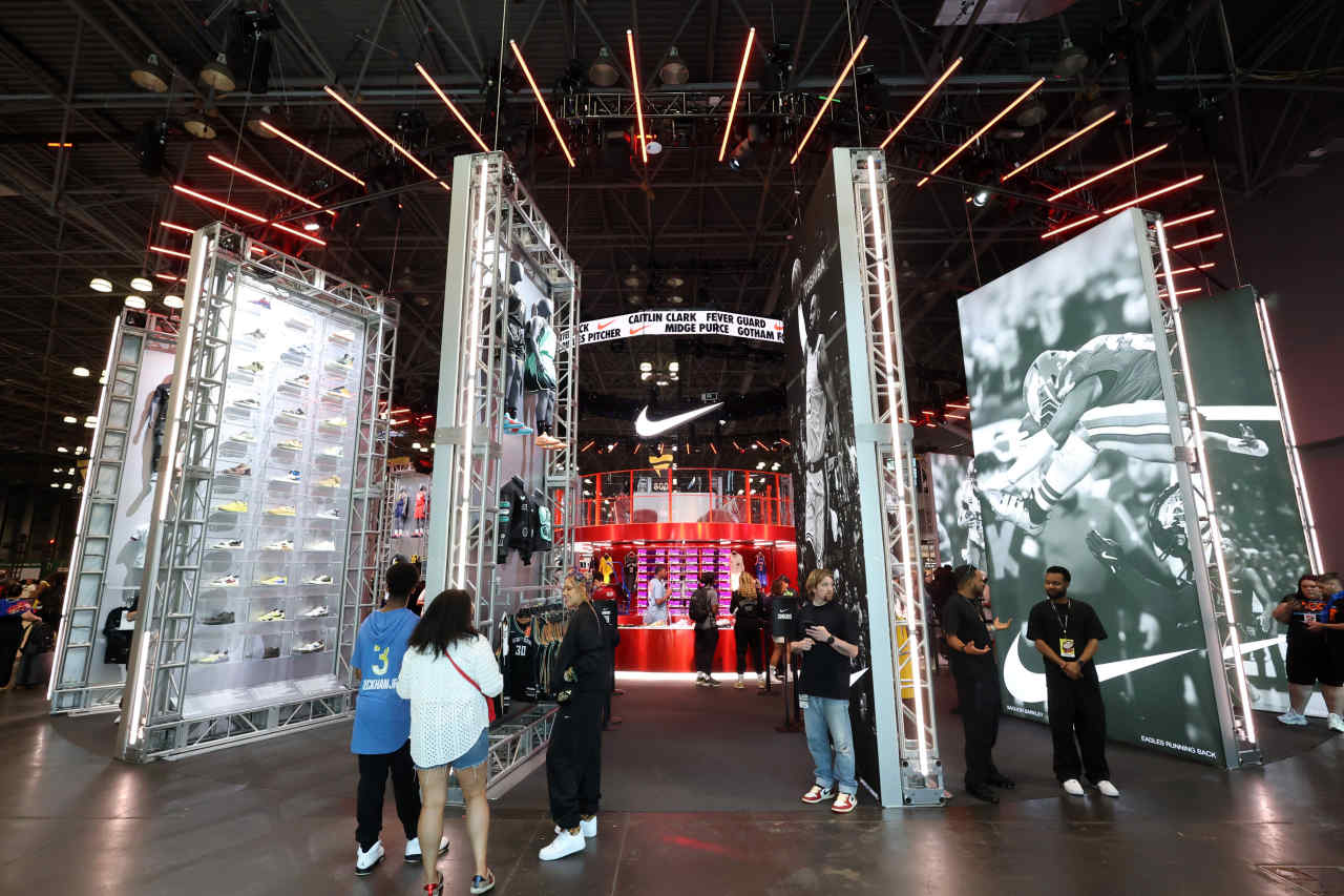 Does Nike need to look to the ’90s to make a comeback? Wall Street braces for potentially ‘painful’ earnings, awaits stock to bottom out.