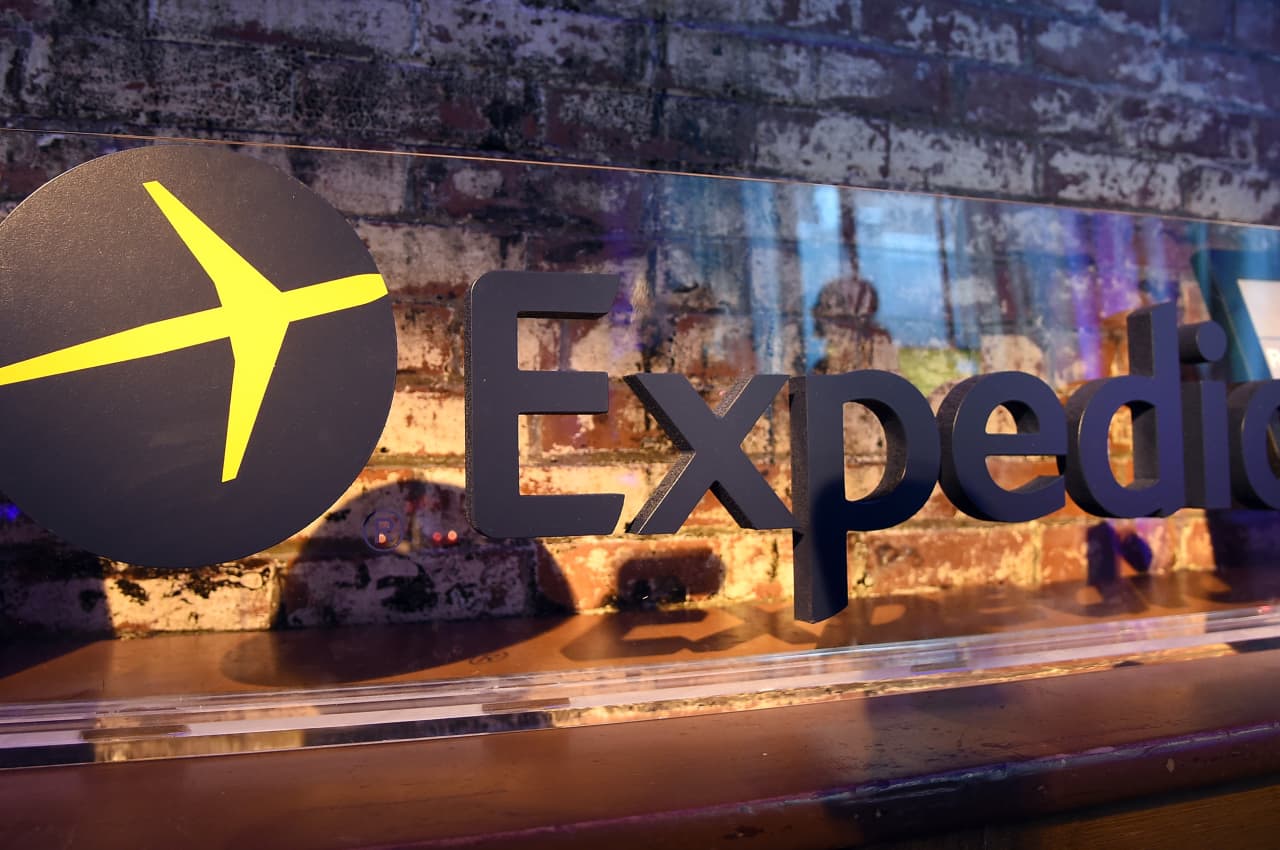 Expedia to cut about 1,500 jobs