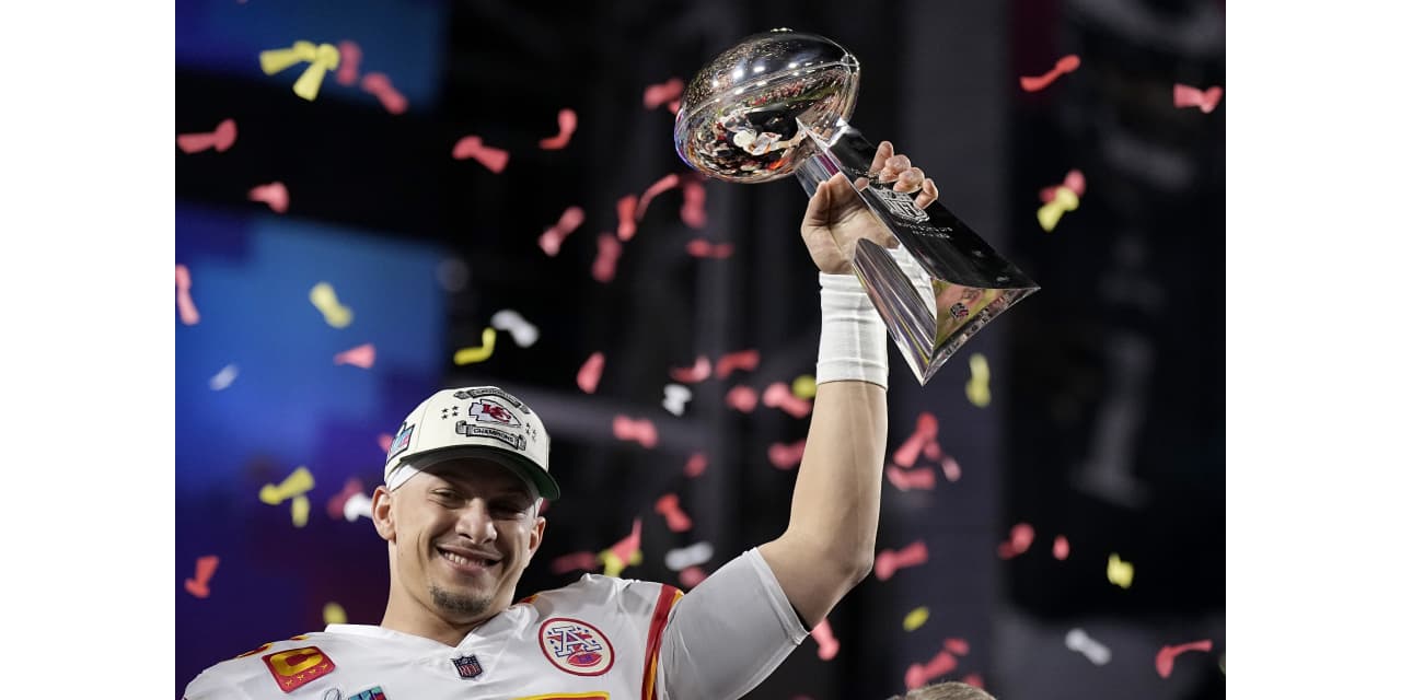 Kansas City Chiefs Patrick Mahomes Signs Largest Contract in Sports History