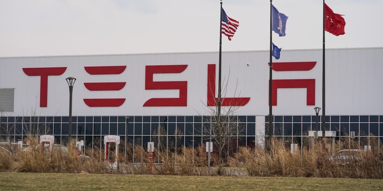 Tesla delivered nearly 423,000 vehicles in the first quarter