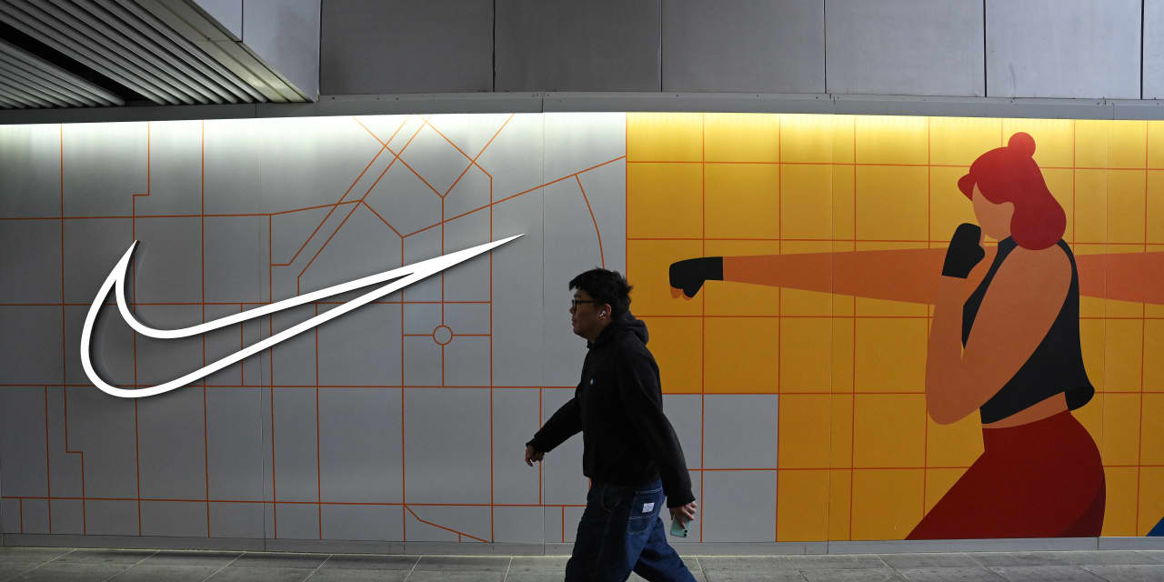 marketwatch.com - Bill Peters - Retailers could win big on a repeal of Trump's tariffs. Here's why the stocks aren't rising.