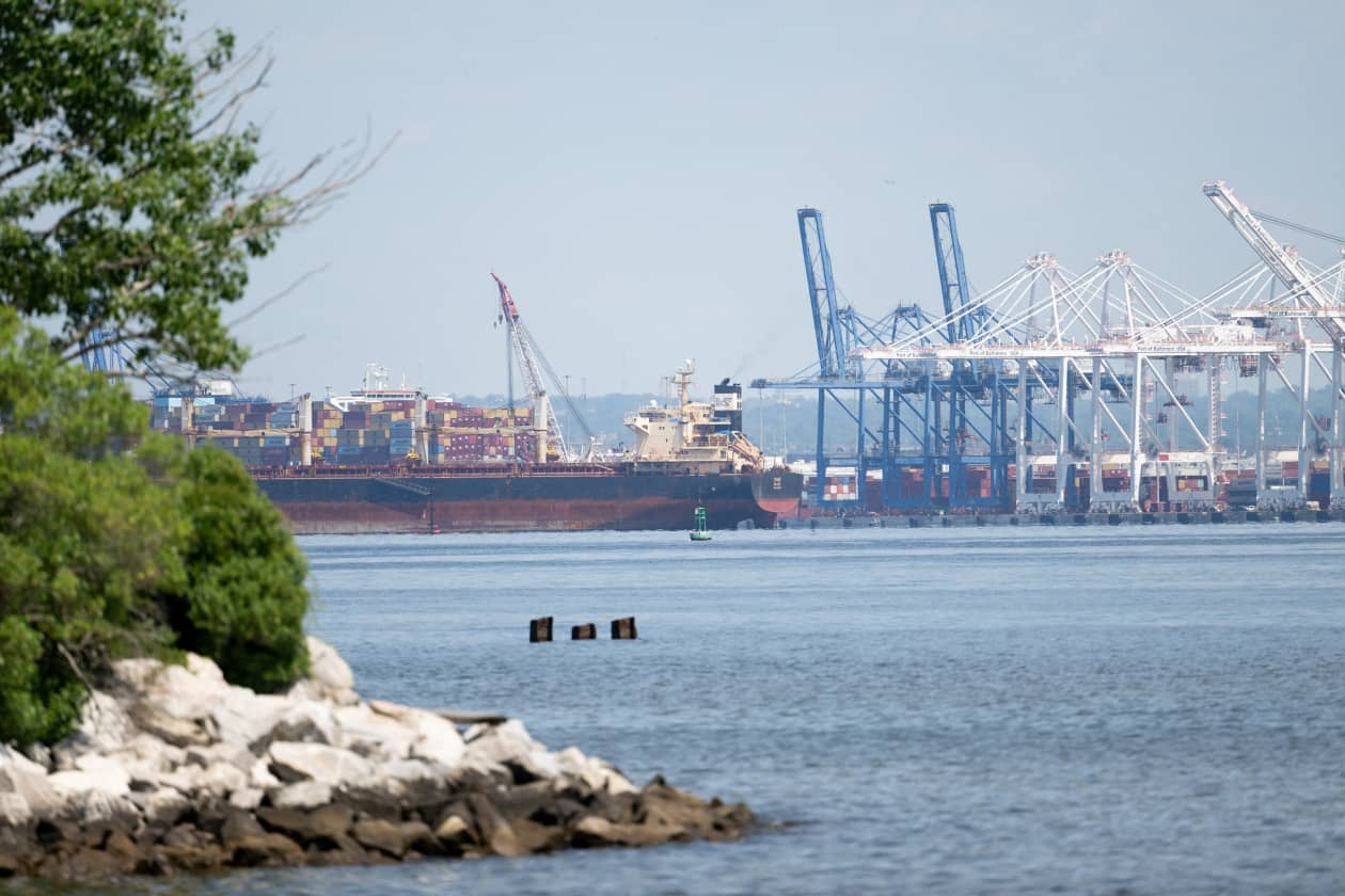 Trade deficit in goods widens in May to highest level in a year ...