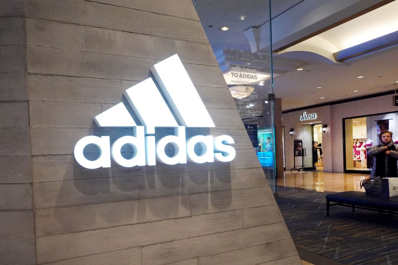 totaal als resultaat priester Adidas reports slightly better sales, but still expects loss from Yeezy  writedown - MarketWatch