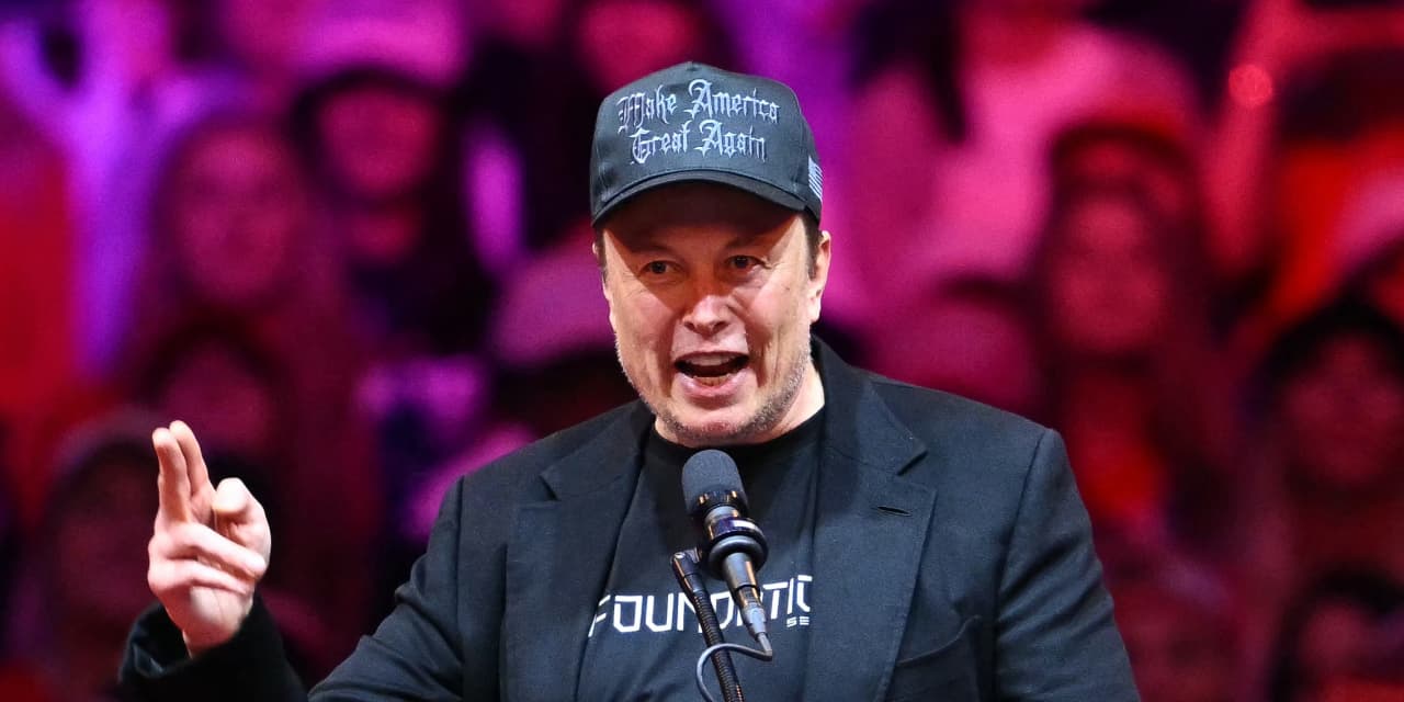 Opinion: Elon Musk’s Tesla pay-package fight is back in the spotlight
