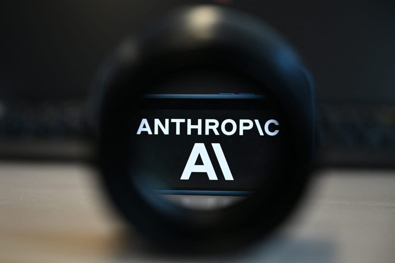 Antropik bir halka arz 401(k)'nizi riske atabilir mi? Yapay zeka güvenliği tartışması yeni bir boyuta ulaşıyor.
