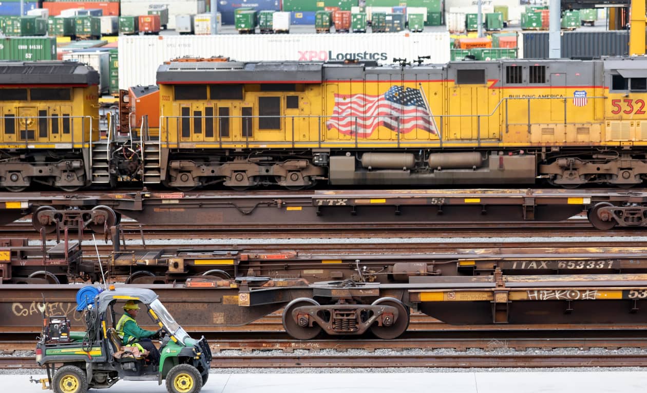 Union Pacific stock set for biggest gain in nearly three years on plans ...