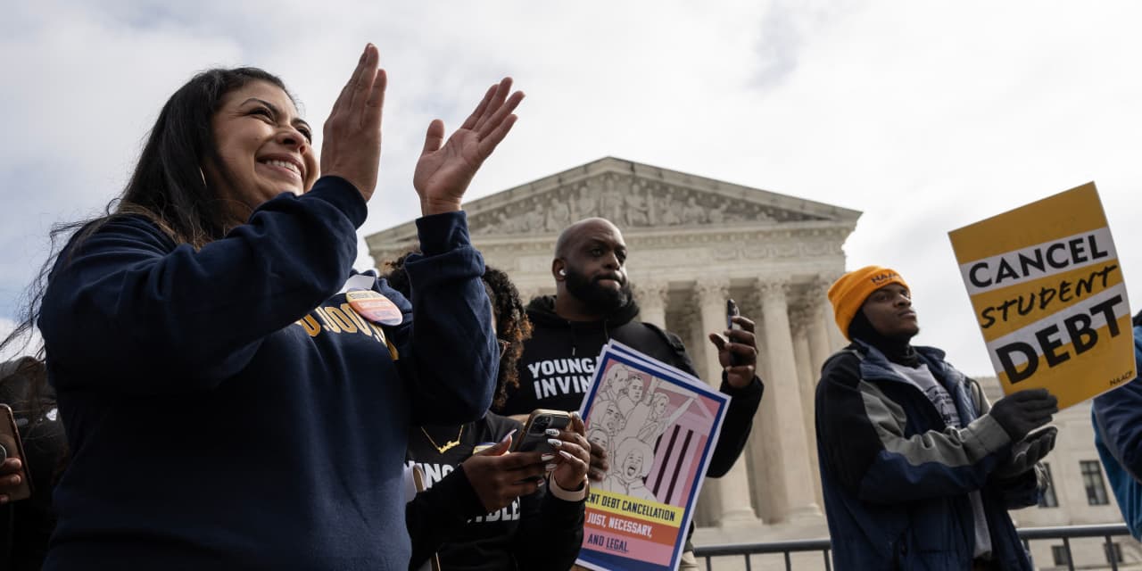 ‘Are we the bad guys?’ Workers for servicer at the center of student-debt relief case confused about its involvement, emails show